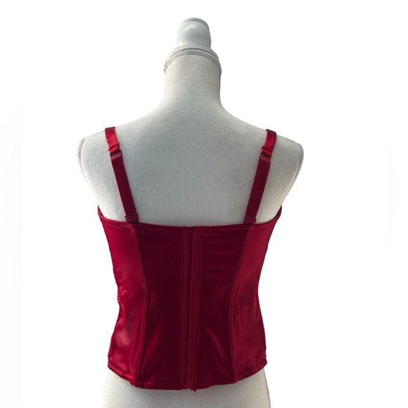 Cacique Quilted Red Satin Corset Style Top - Picture 2 of 10